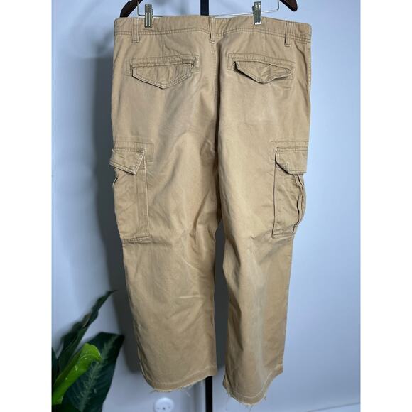 Timberland Tan Cargo Men’s Pants- size 38 - Picture 3 of 5